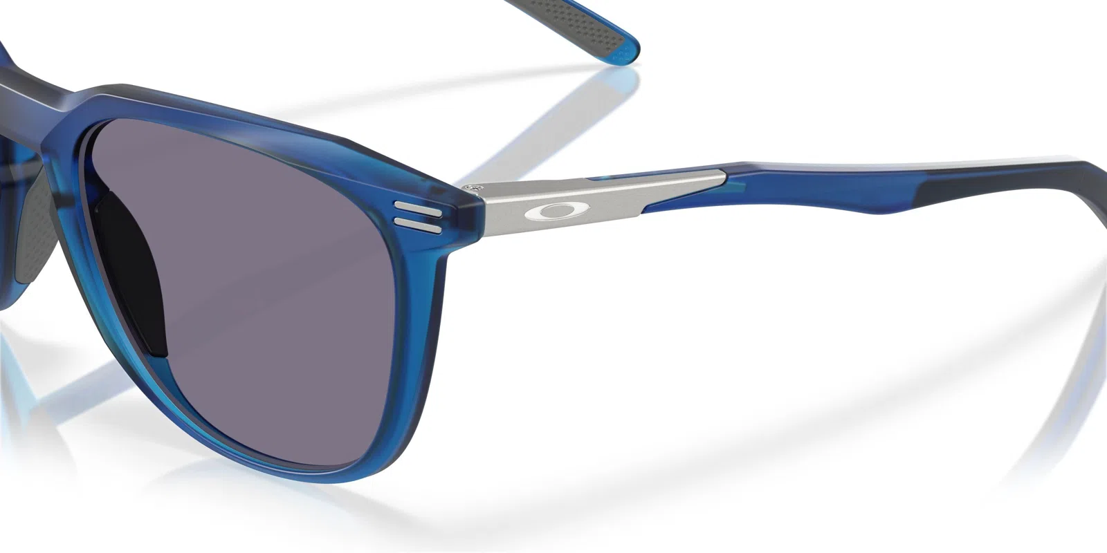 Oakley Thurso 9286 Sunglasses - view 79